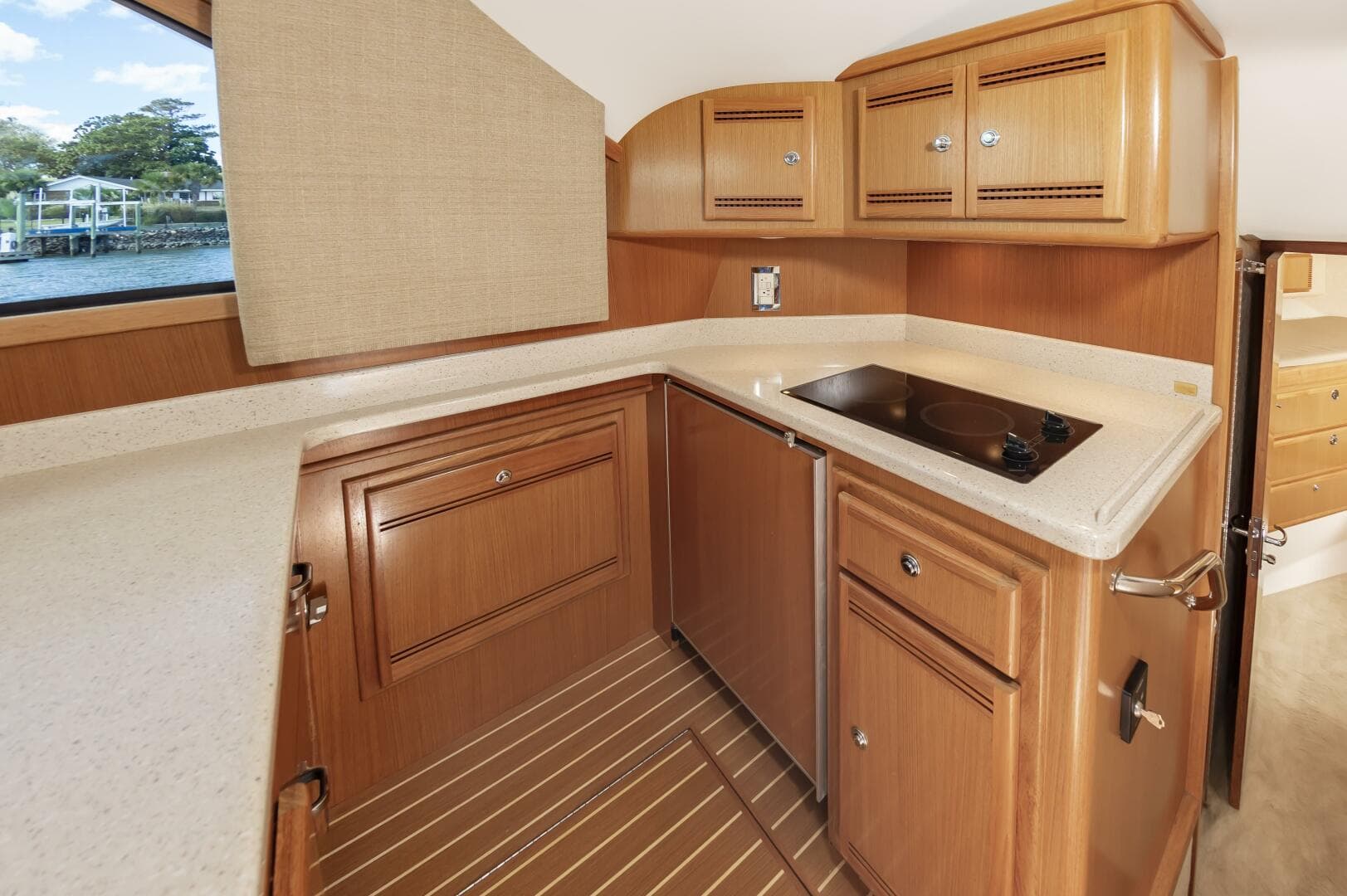 2008 Cabo 43 Convertible — photo 34