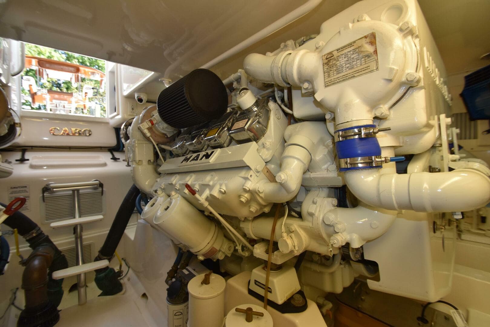 2008 Cabo 43 Convertible — photo 64