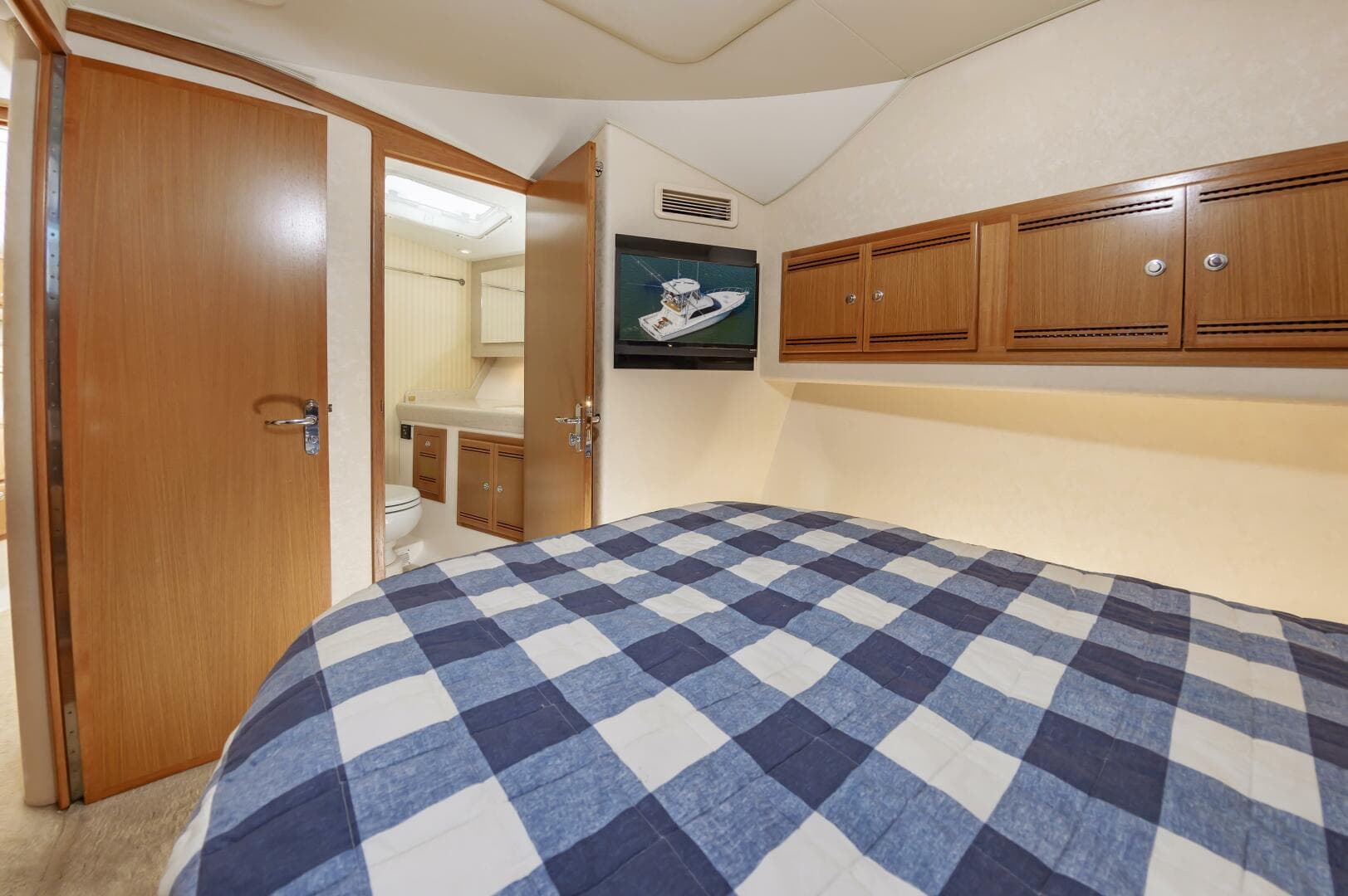 2008 Cabo 43 Convertible — photo 41