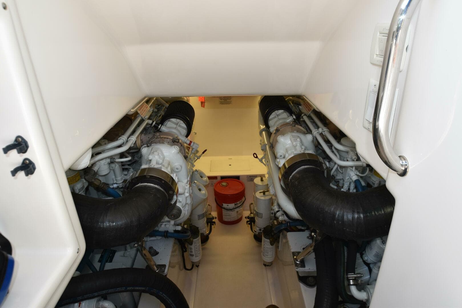 2008 Cabo 43 Convertible — photo 61