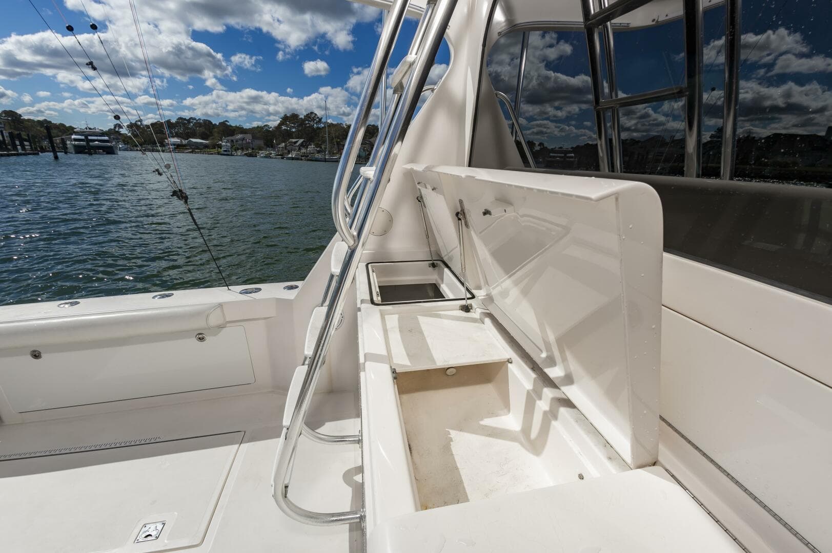 2008 Cabo 43 Convertible — photo 18