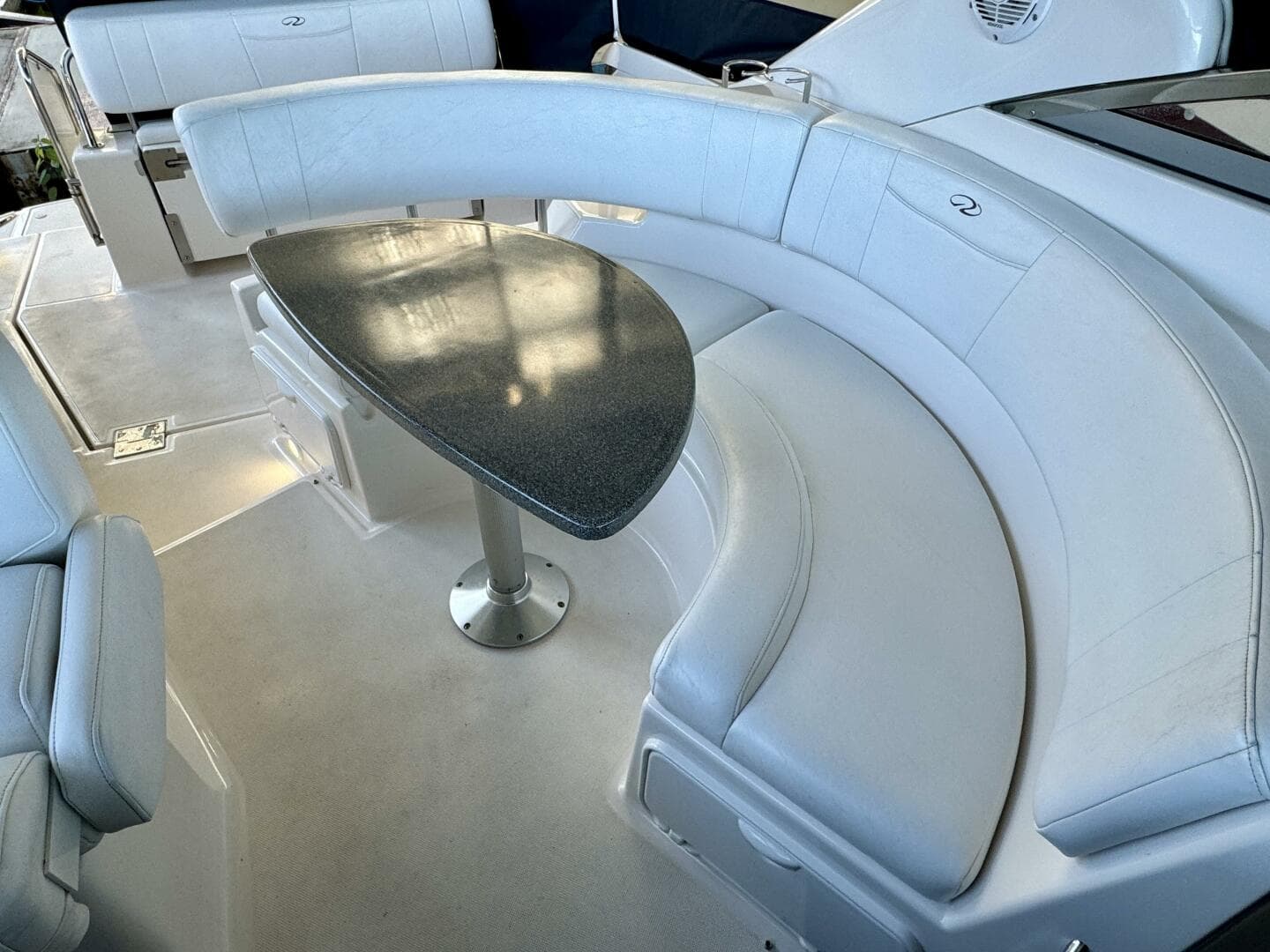 2006 Regal 3360 Window Express — photo 73