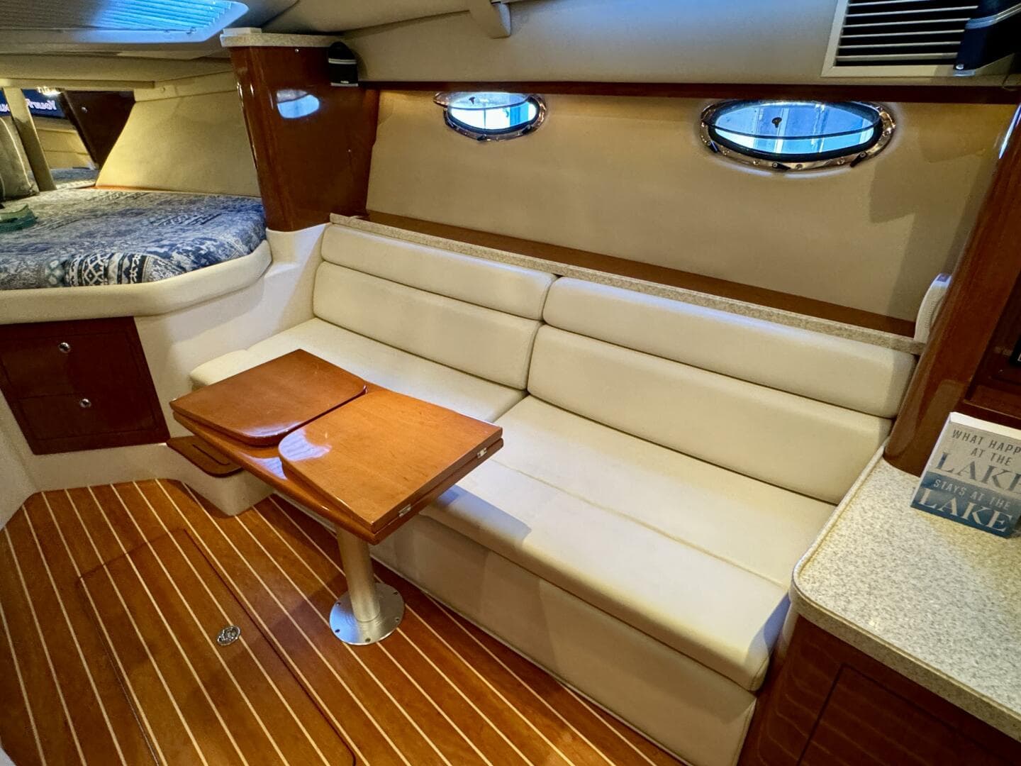 2006 Regal 3360 Window Express — photo 60