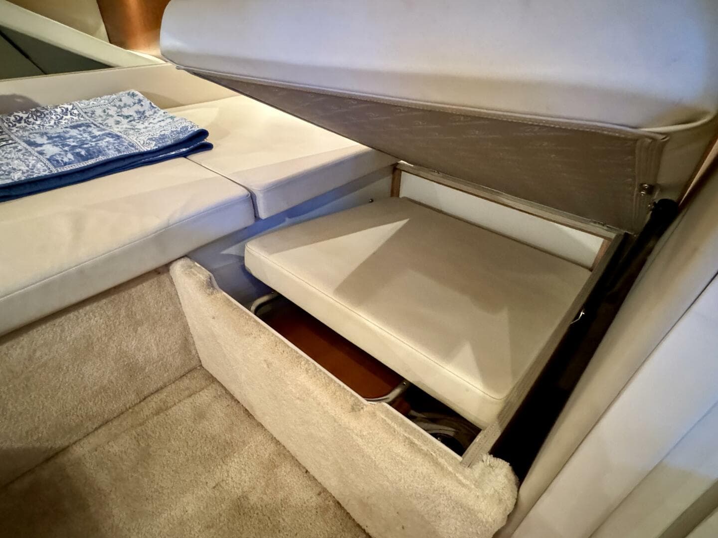 2006 Regal 3360 Window Express — photo 50