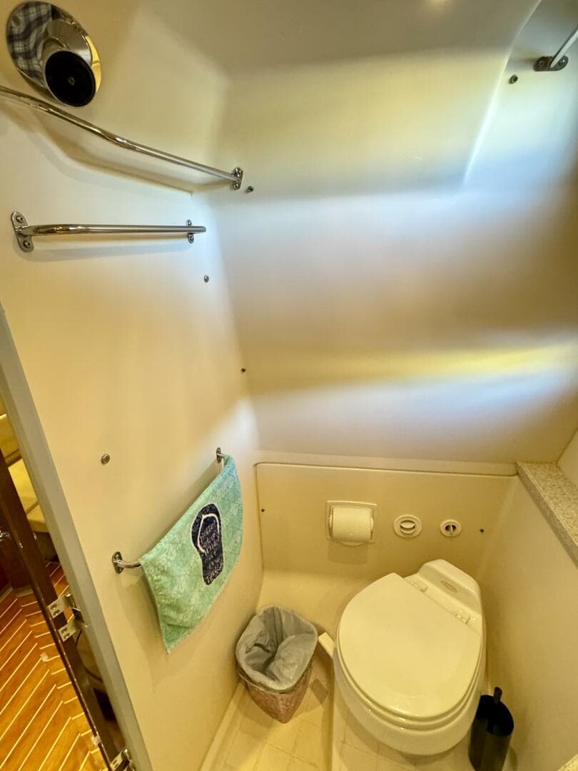 2006 Regal 3360 Window Express — photo 68