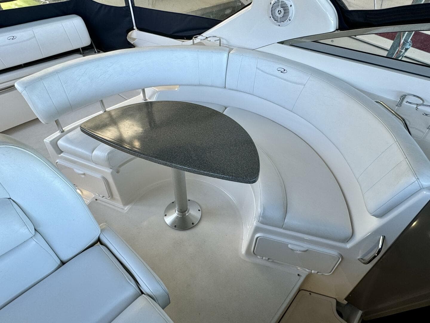 2006 Regal 3360 Window Express — photo 72