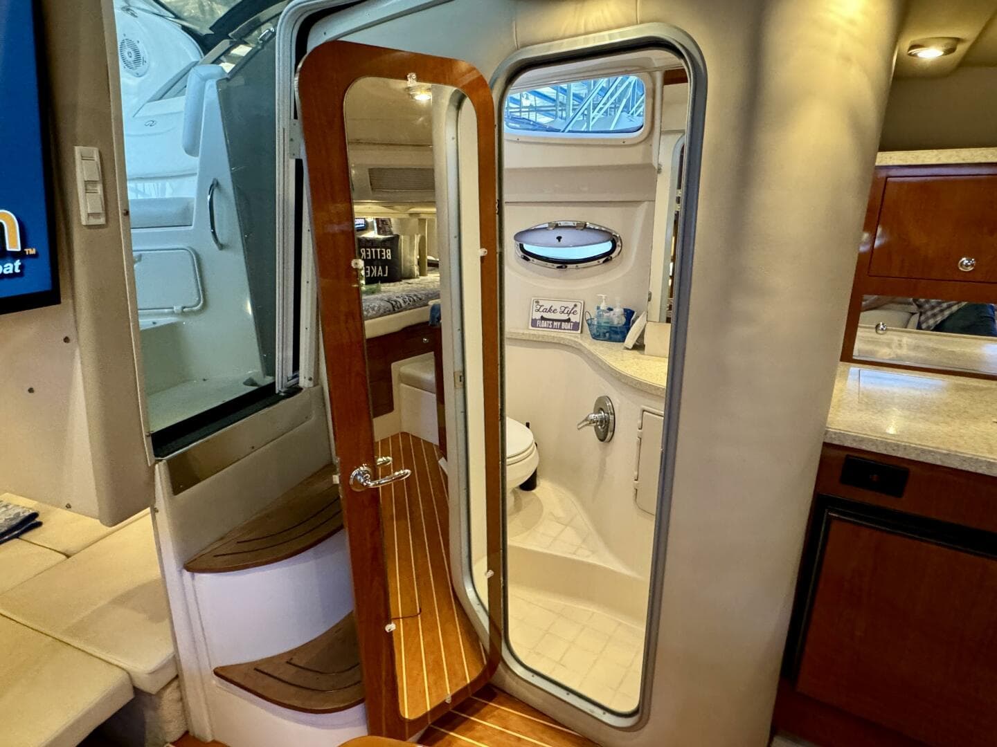 2006 Regal 3360 Window Express — photo 65