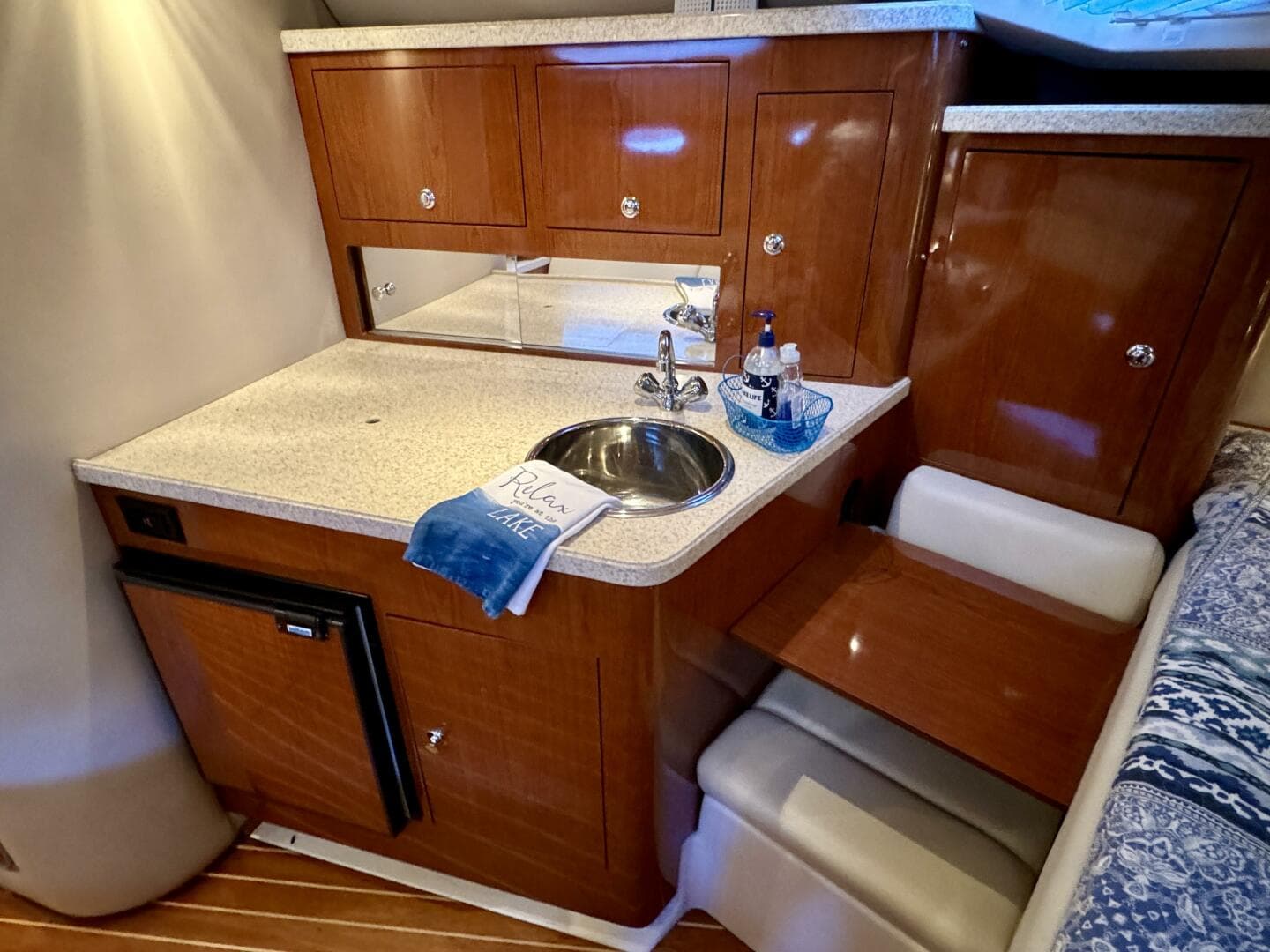 2006 Regal 3360 Window Express — photo 36