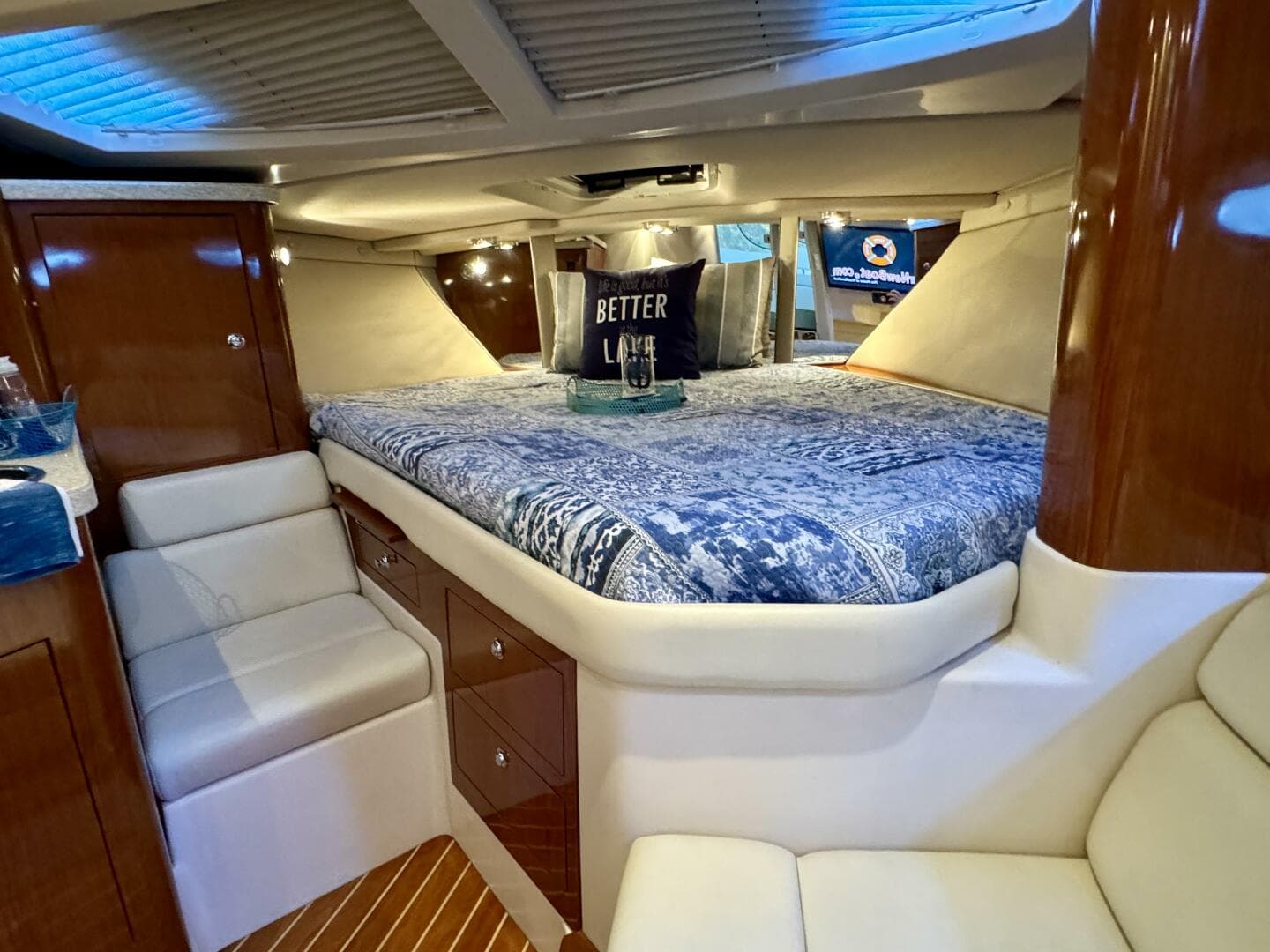 2006 Regal 3360 Window Express — photo 42