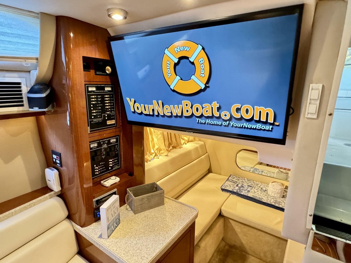 2006 Regal 3360 Window Express — photo 46