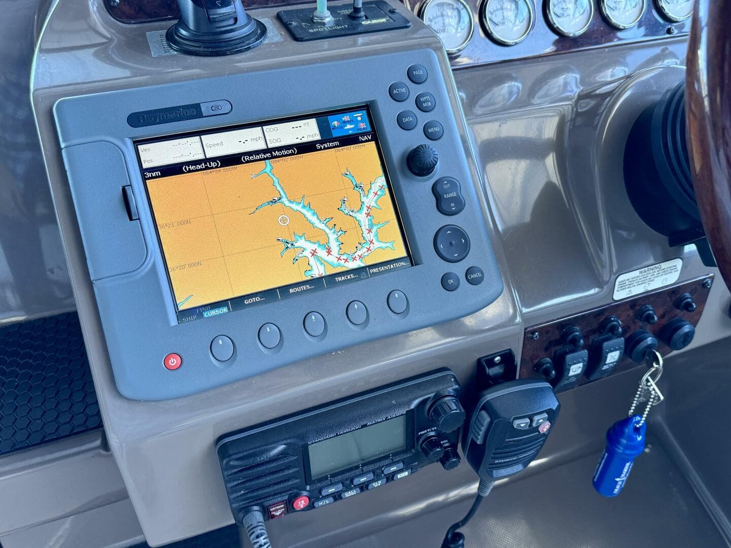 2006 Regal 3360 Window Express — photo 19