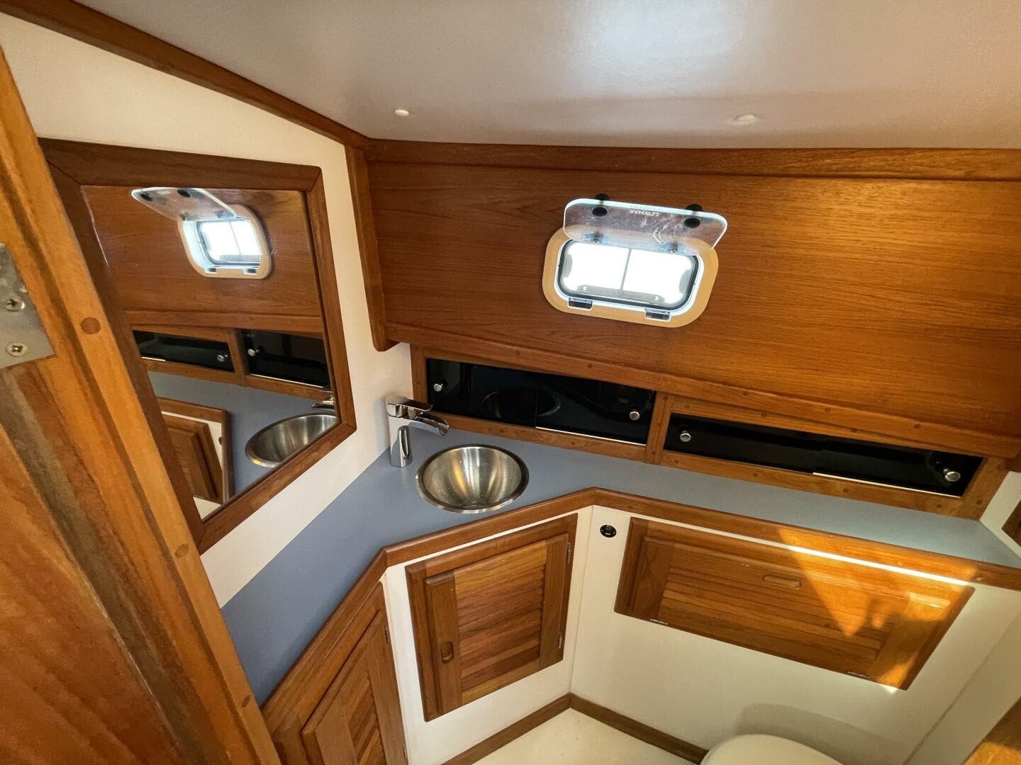 1988 Ellis Extended Pilothouse — photo 30