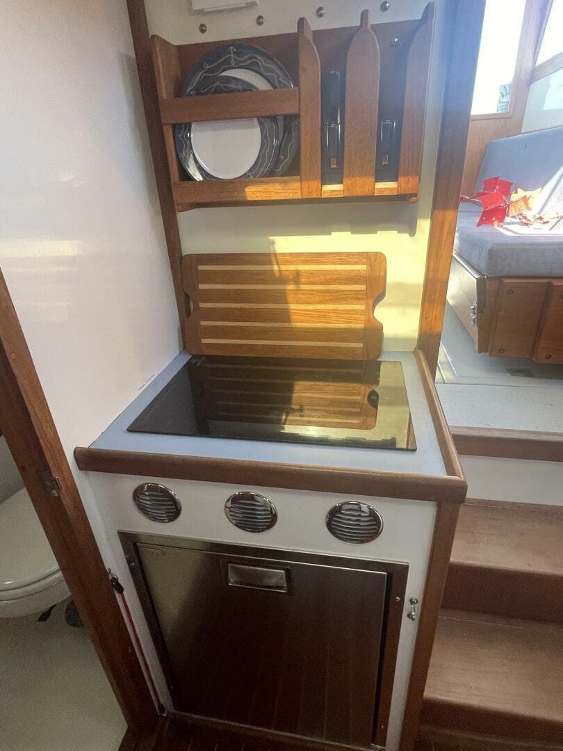 1988 Ellis Extended Pilothouse — photo 27