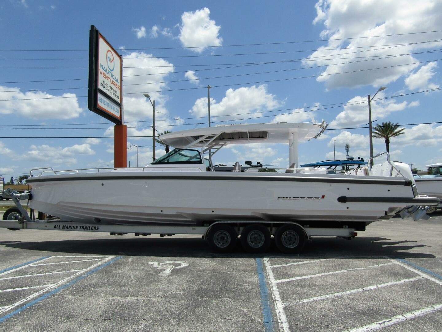 2024 Axopar 37 Sun Top — photo 1