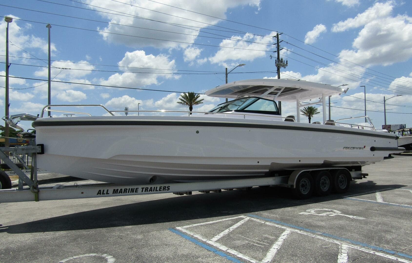 2024 Axopar 37 Sun Top — photo 7