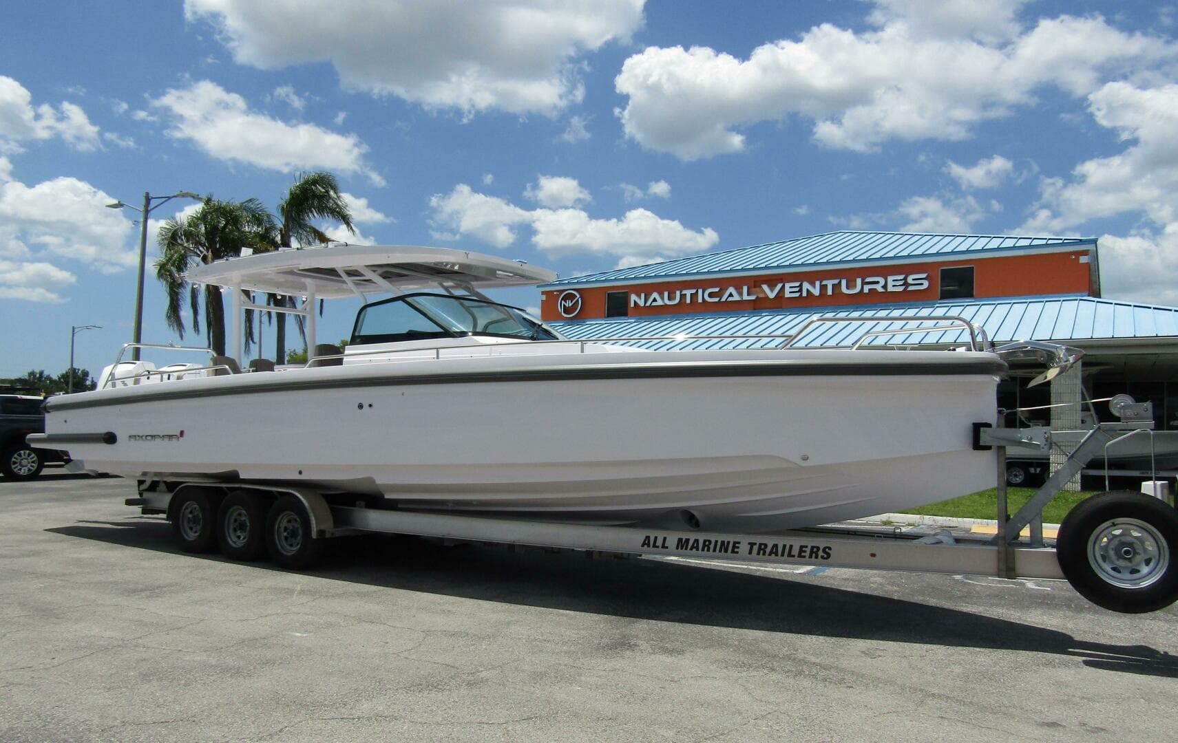 2024 Axopar 37 Sun Top — photo 6