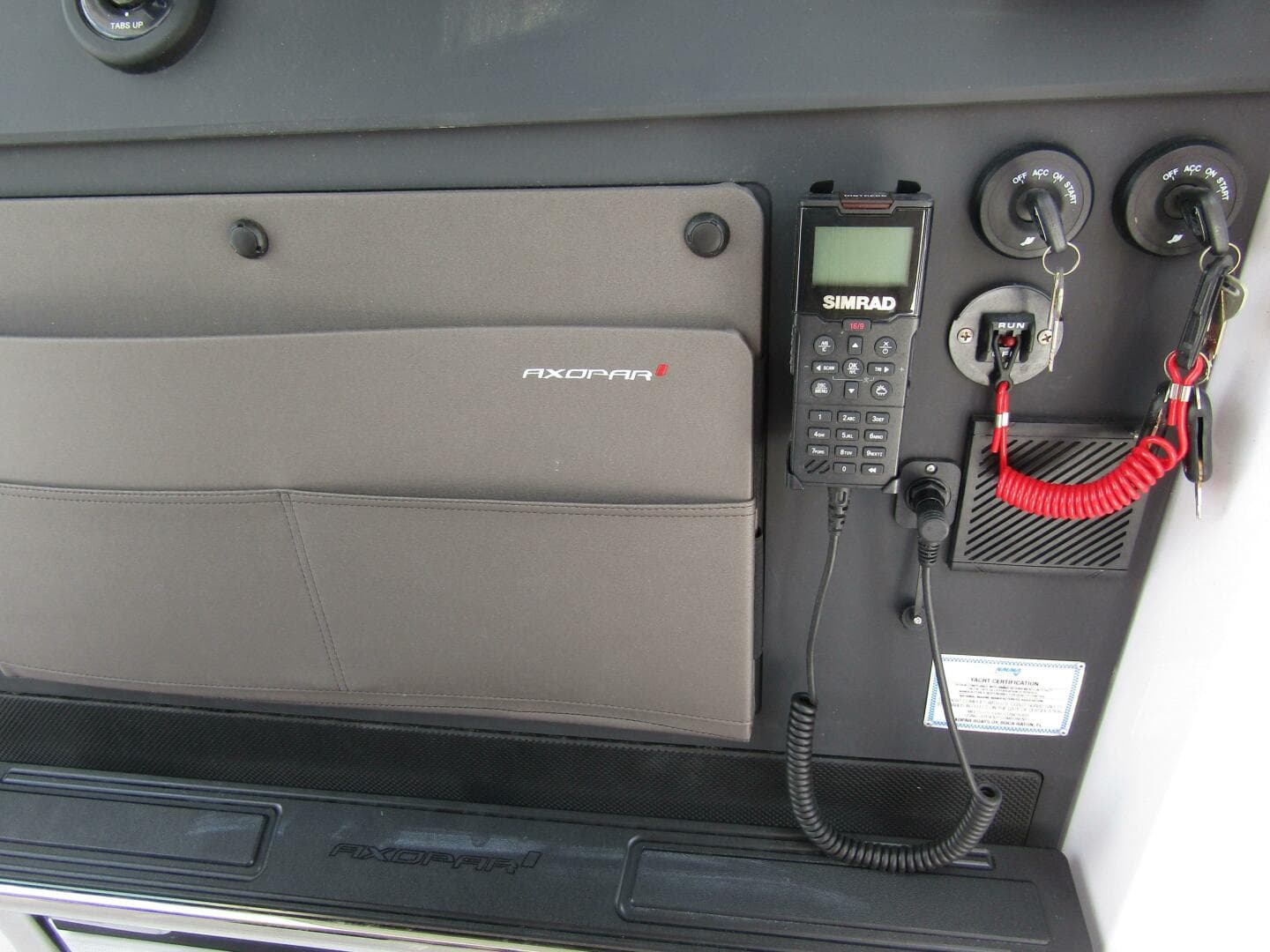 2024 Axopar 37 Sun Top — photo 14