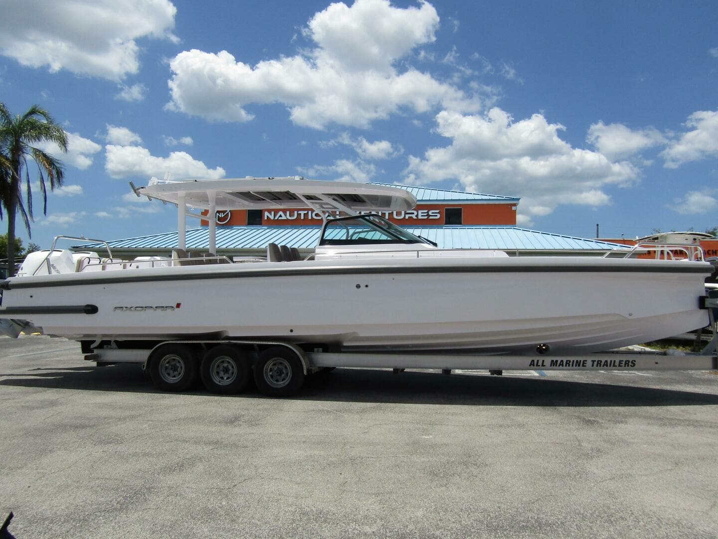 2024 Axopar 37 Sun Top — photo 5