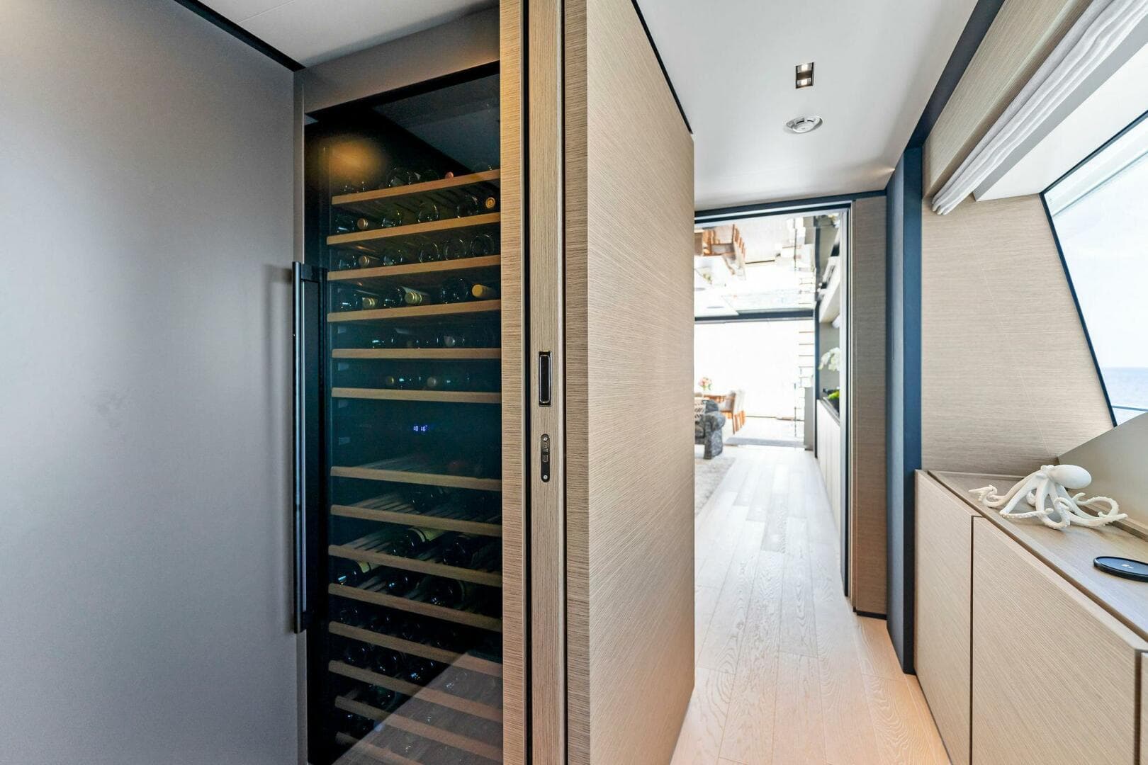 2024 Custom Line 33 Navetta — photo 48