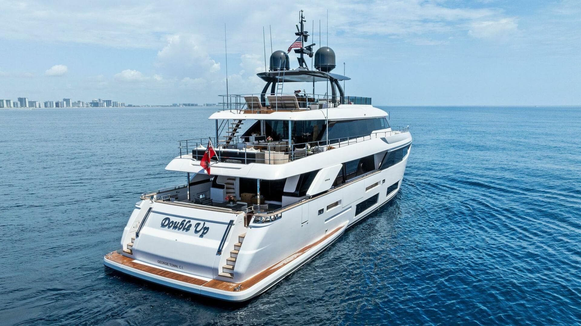 2024 Custom Line 33 Navetta — photo 7