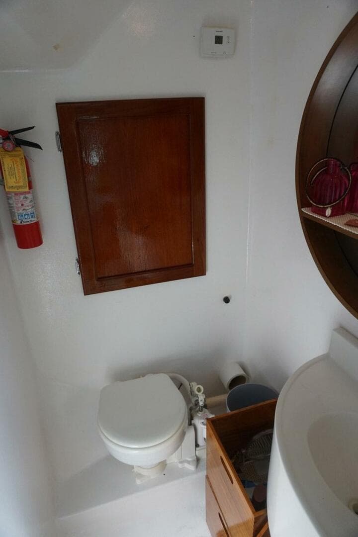 2005 Custom Michael Fritz 34 Pilothouse — photo 13