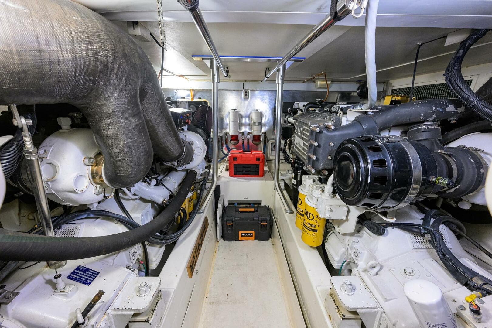 2004 Ocean Yachts 50 Super Sport — photo 25