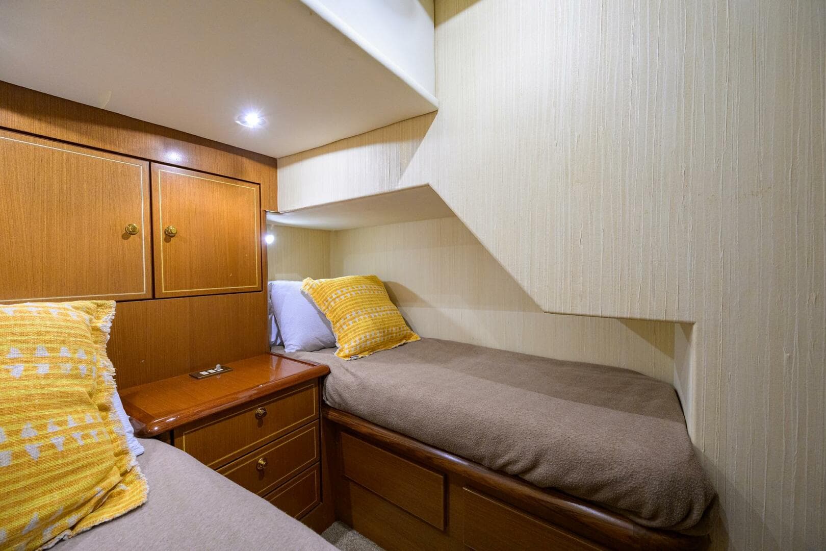 2004 Ocean Yachts 50 Super Sport — photo 13