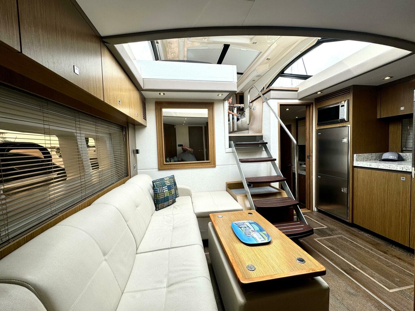 2017 Sea Ray 510 Sundancer — photo 27