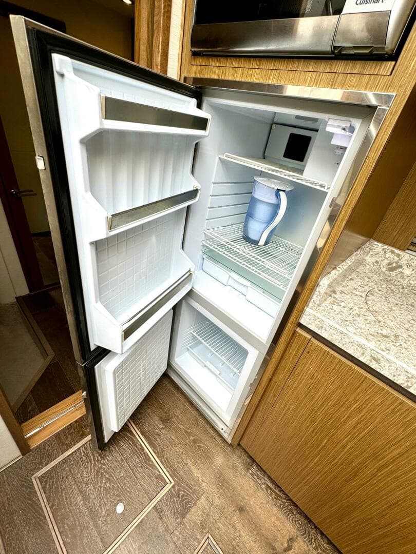 2017 Sea Ray 510 Sundancer — photo 34