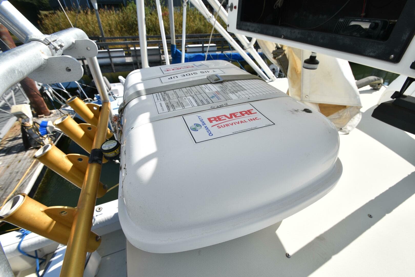 1999 Carolina Classic 28 Express — photo 16