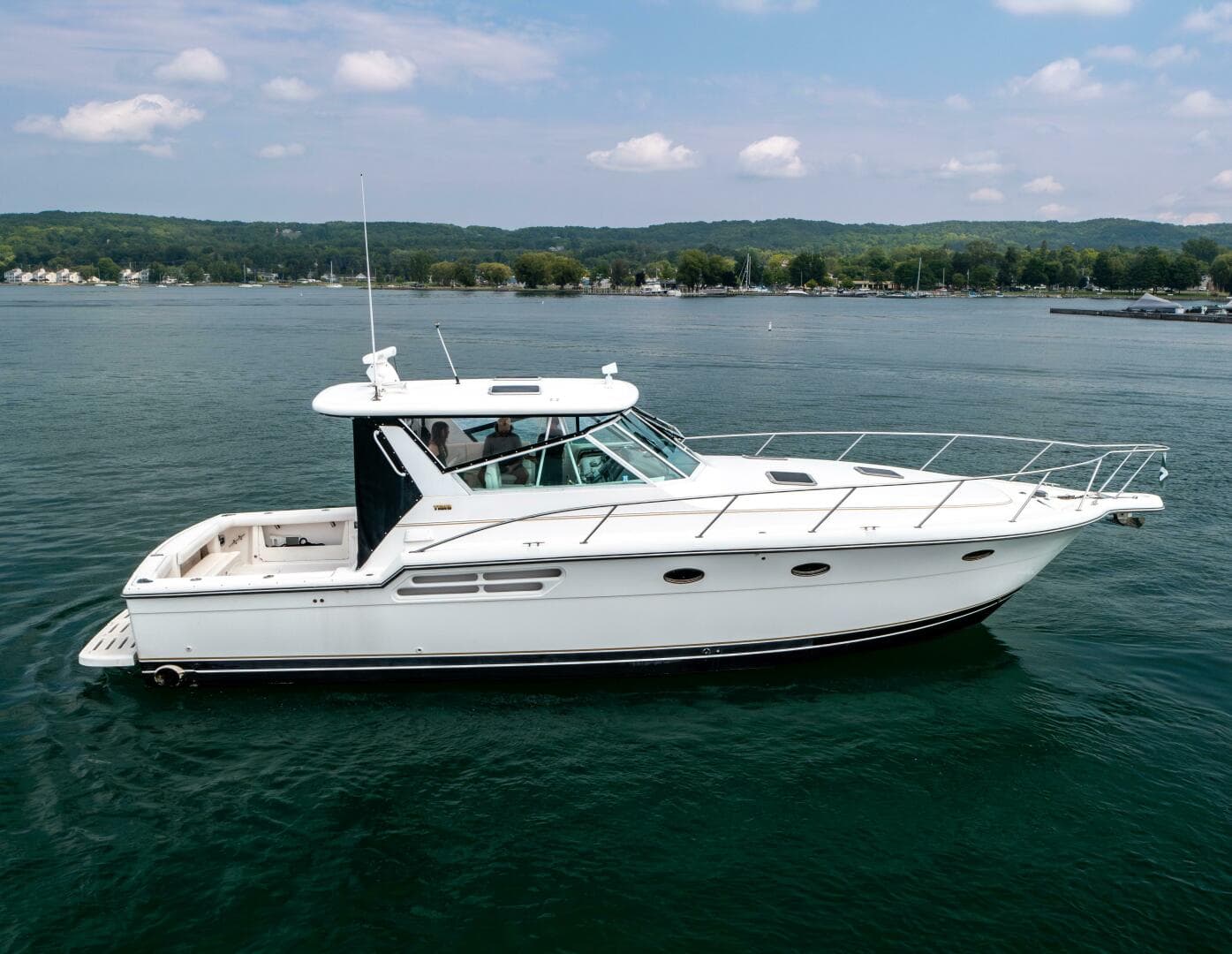 2002 Tiara Yachts 4100 Open — photo 7