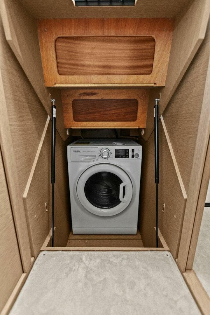 2022 Prestige 460 Flybridge — photo 32