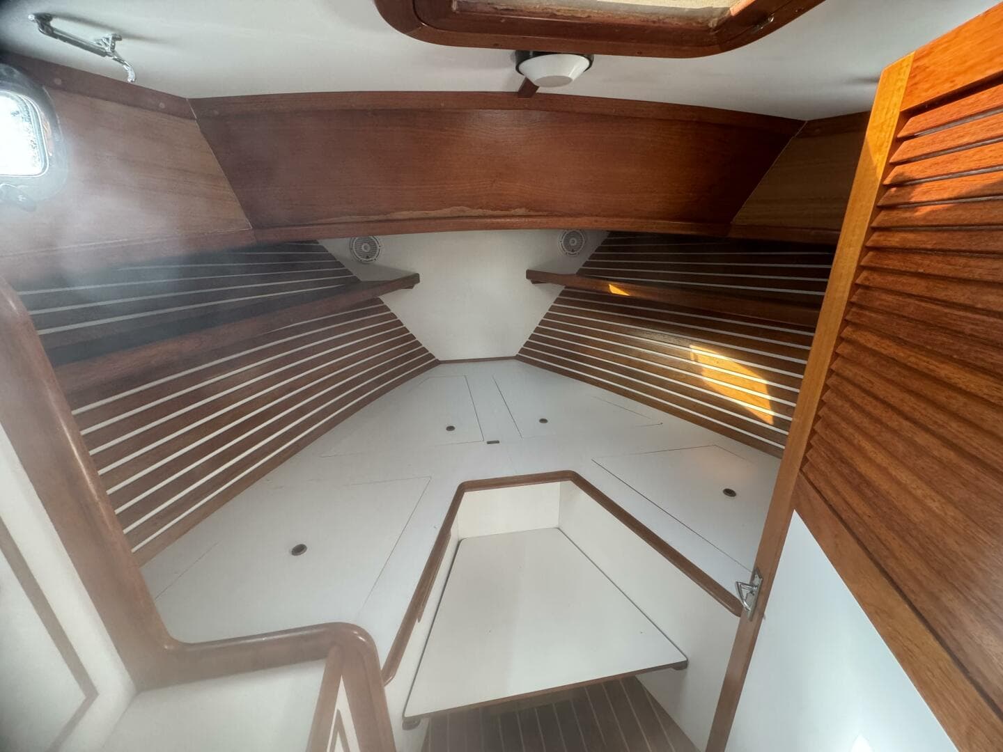 1991 Black Watch 36 Express — photo 21