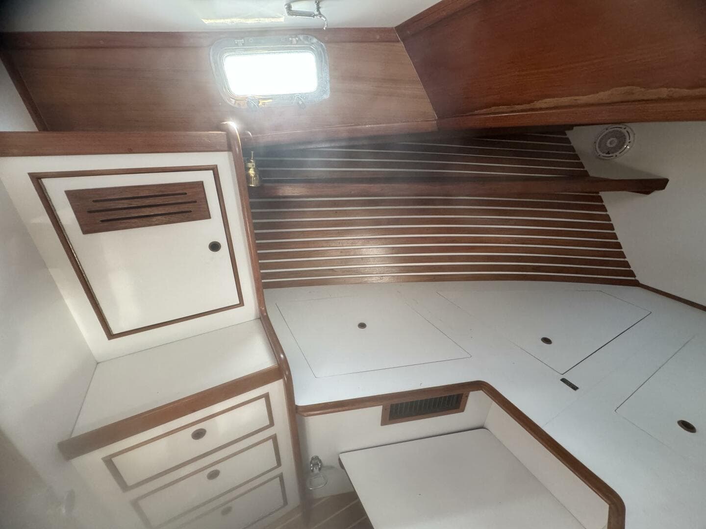 1991 Black Watch 36 Express — photo 19