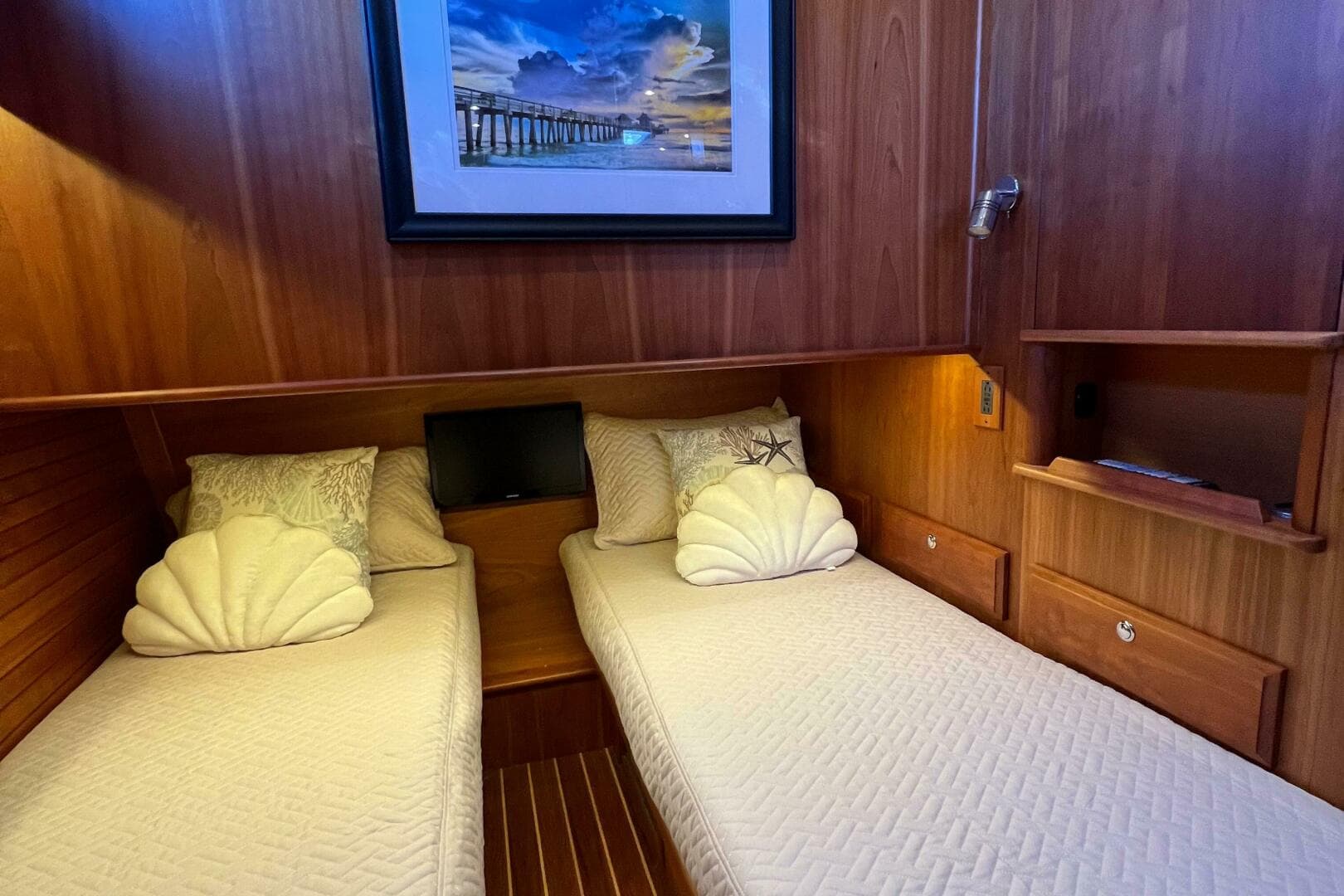 2018 Sabre 45 Salon Express — photo 15