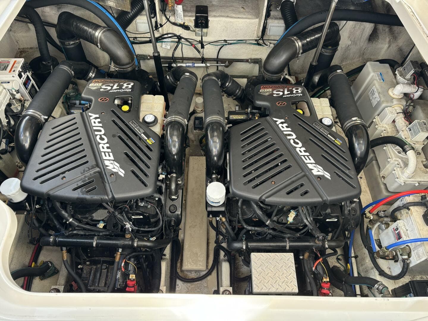 2009 Sea Ray 350 Sundancer — photo 52