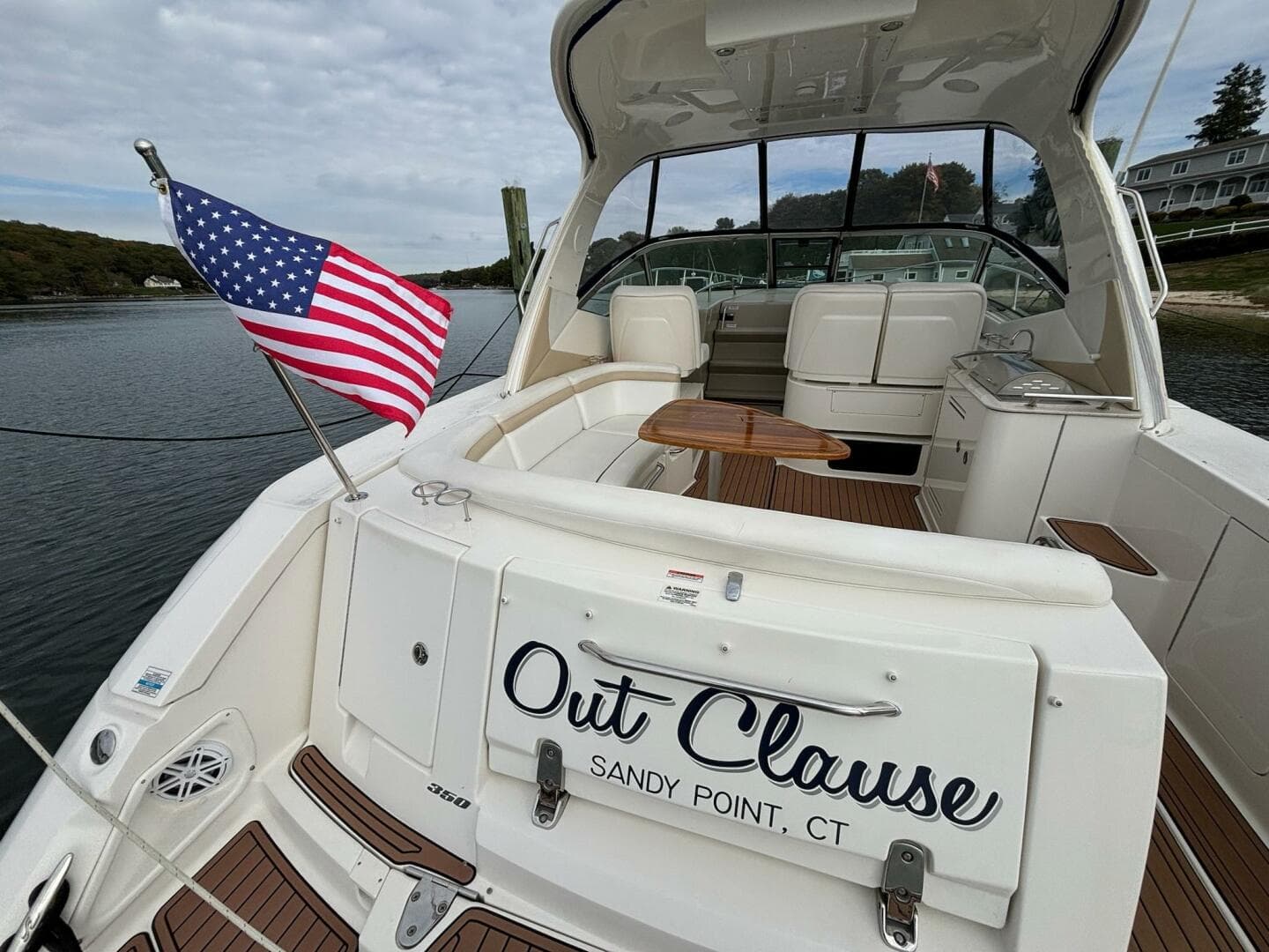 2009 Sea Ray 350 Sundancer — photo 4