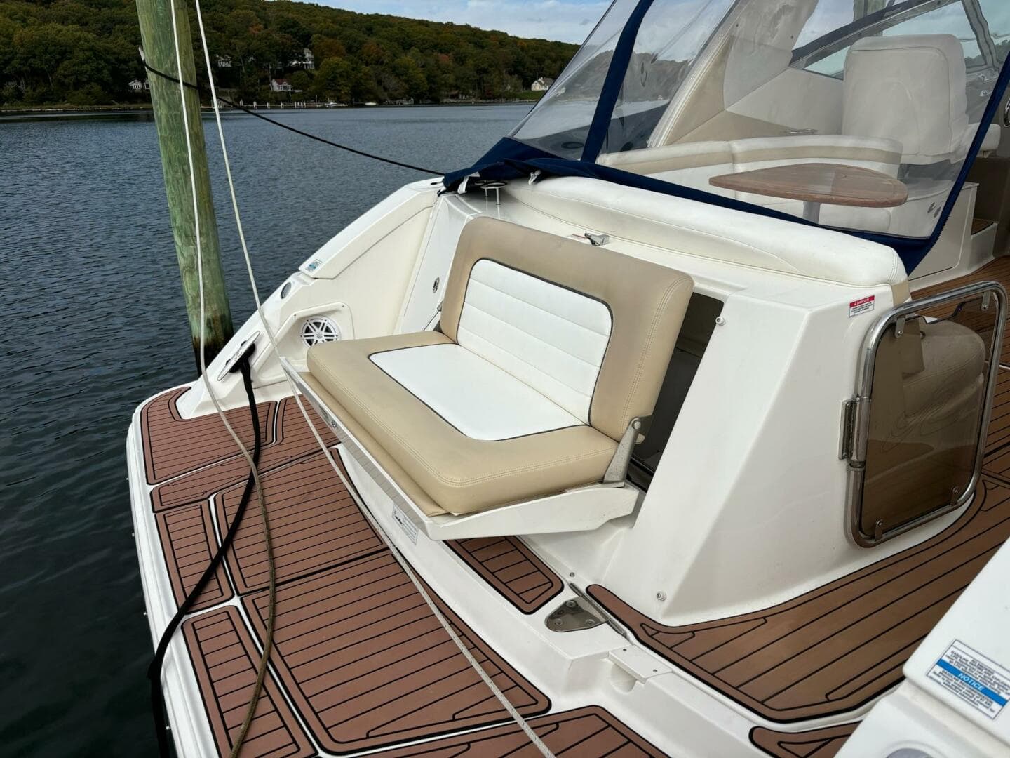 2009 Sea Ray 350 Sundancer — photo 12