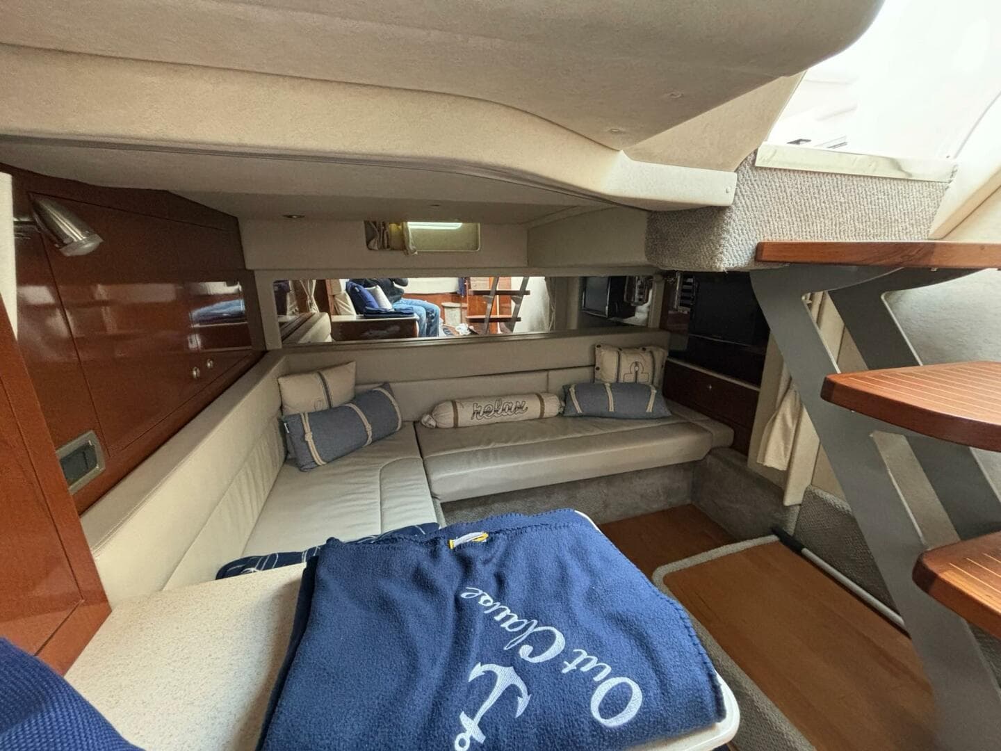 2009 Sea Ray 350 Sundancer — photo 35