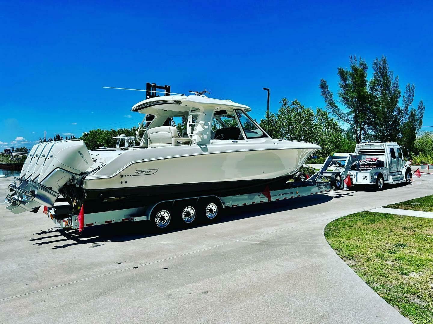 2020 Boston Whaler 380 Realm — photo 1