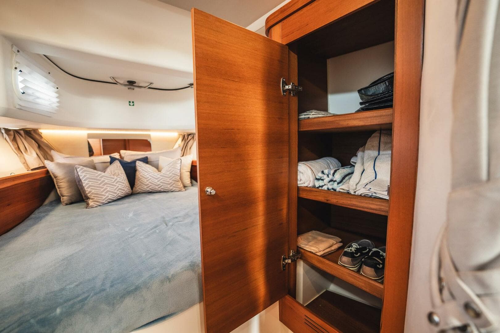 2021 Nimbus C-11 — photo 34