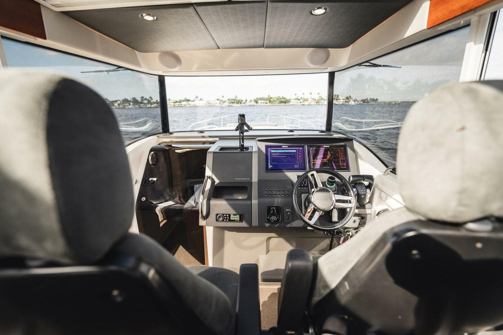 2021 Nimbus C-11 — photo 17