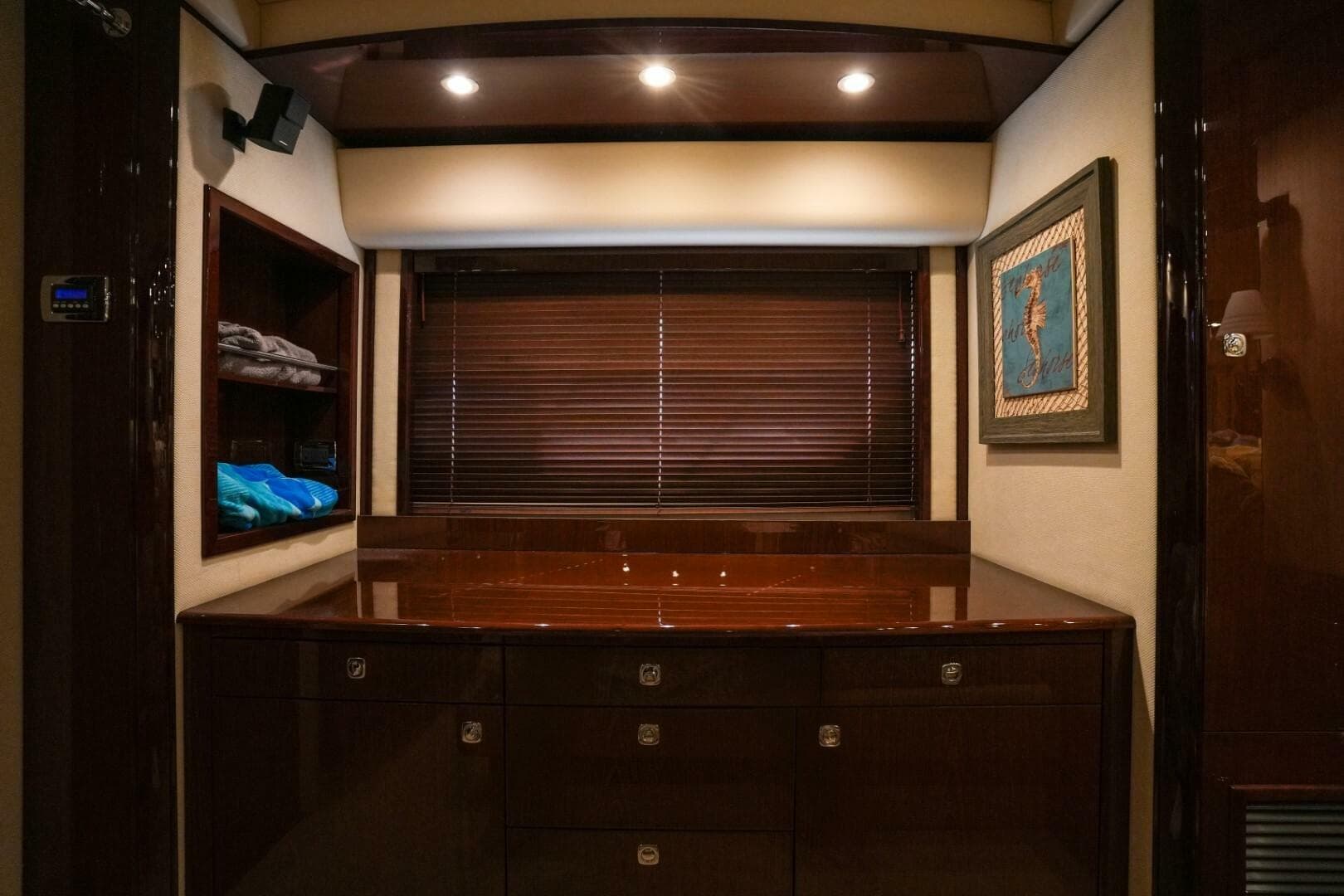 2013 Sea Ray 610 Sundancer — photo 32