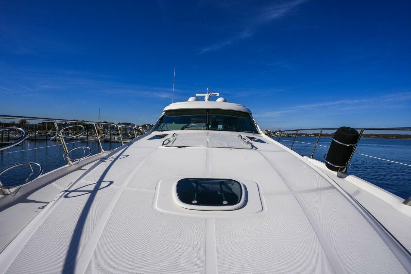 2013 Sea Ray 610 Sundancer — photo 46