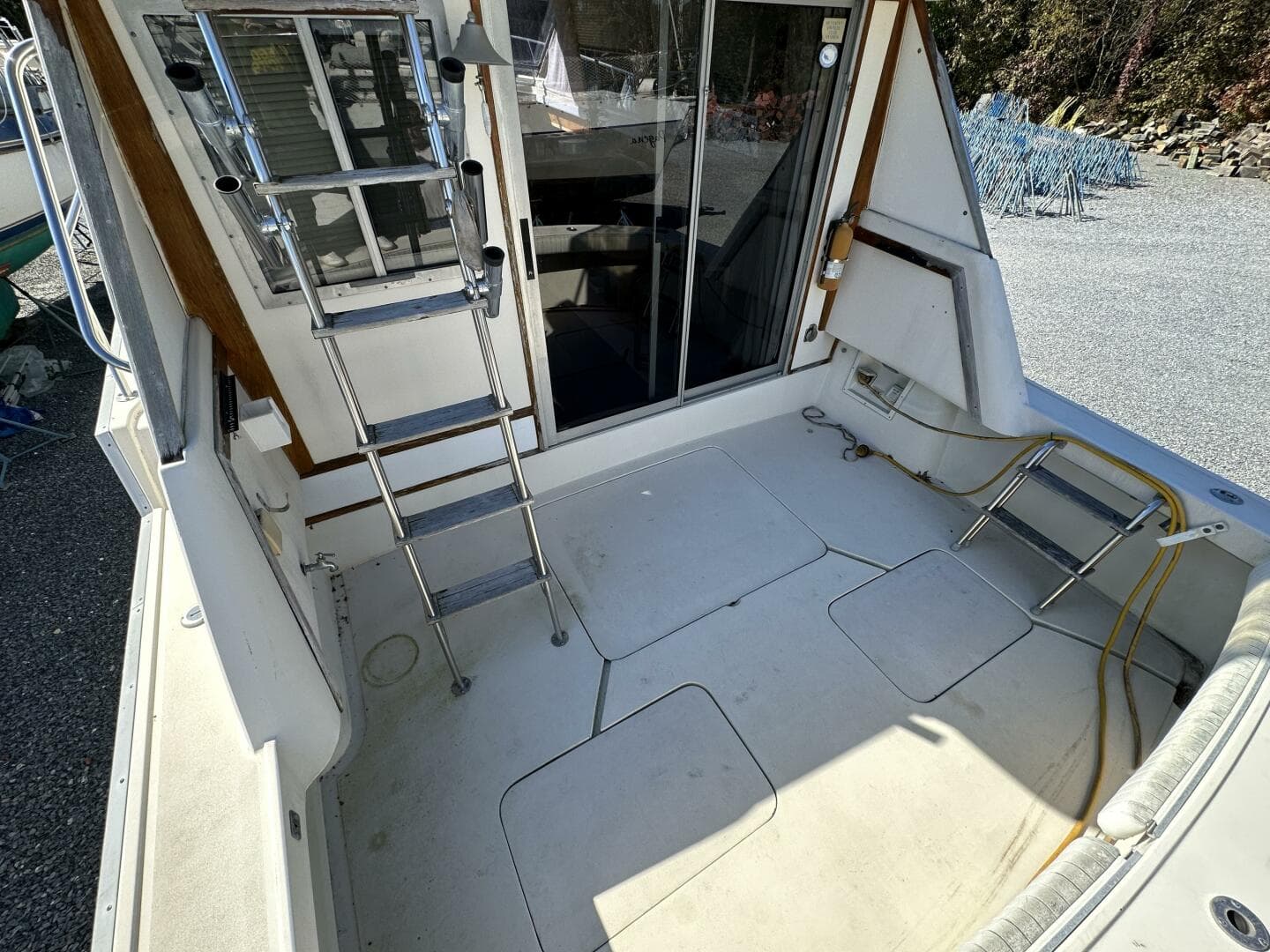 1988 Silverton 40 Convertible — photo 15