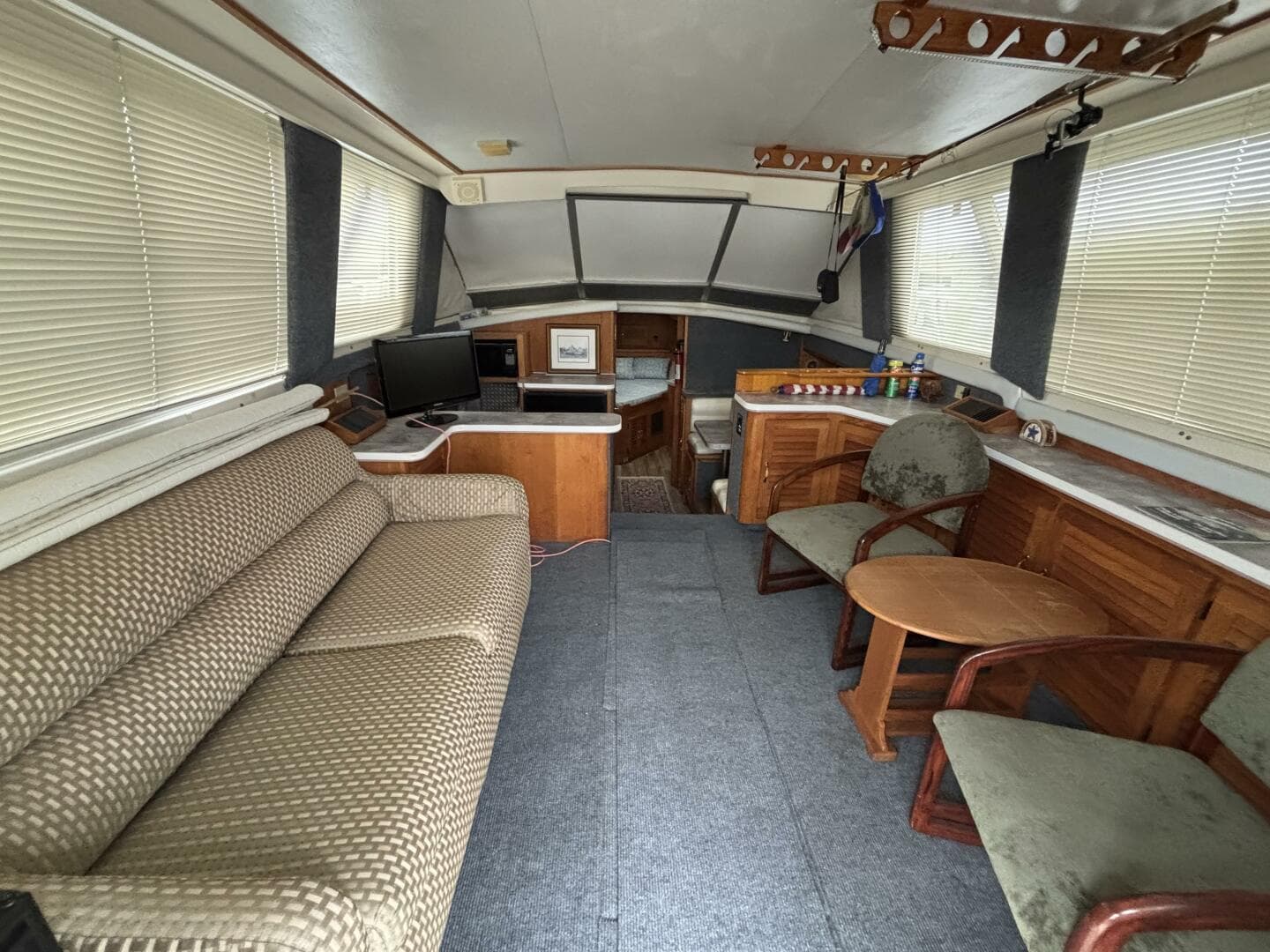 1988 Silverton 40 Convertible — photo 16