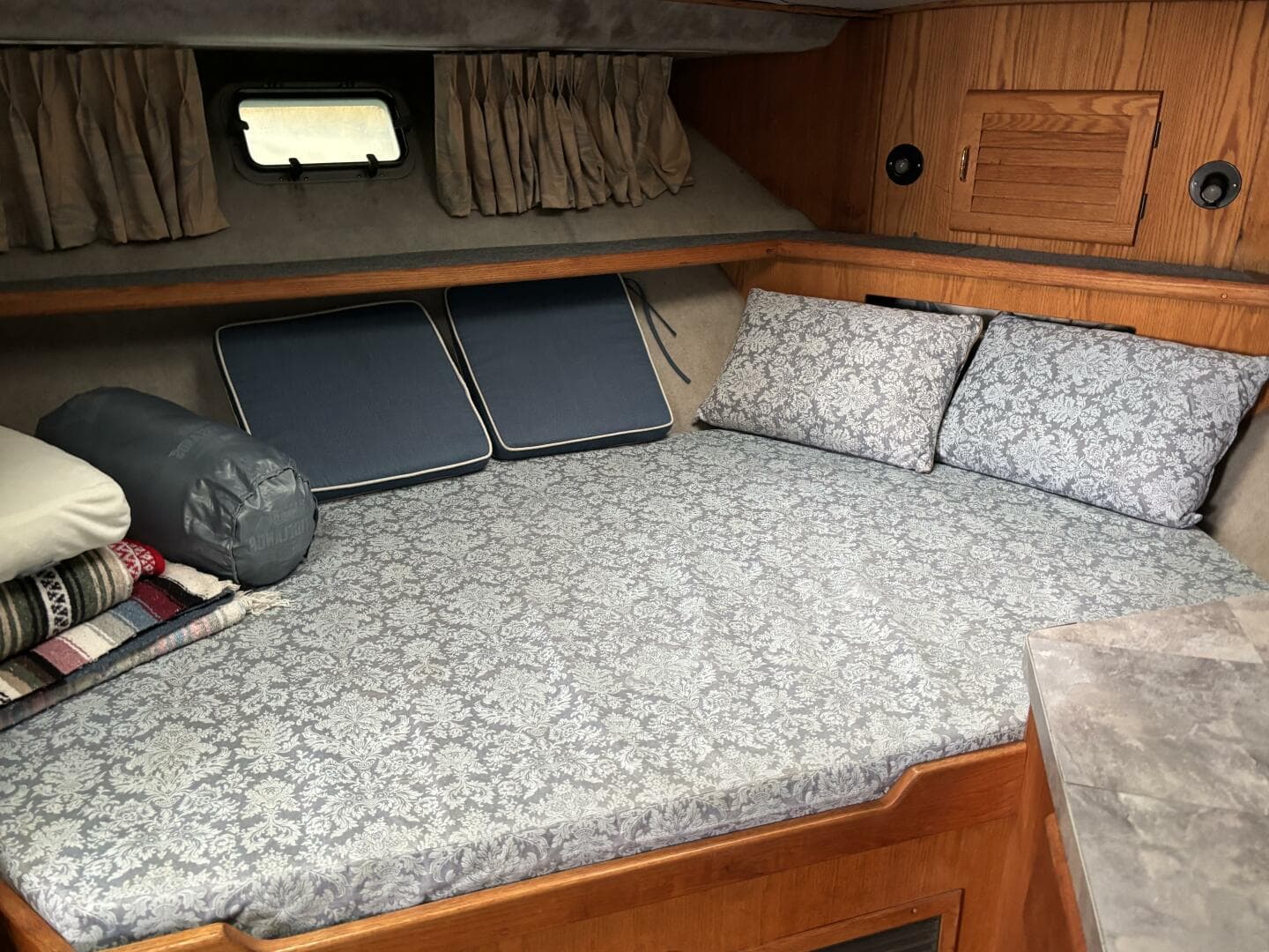 1988 Silverton 40 Convertible — photo 25