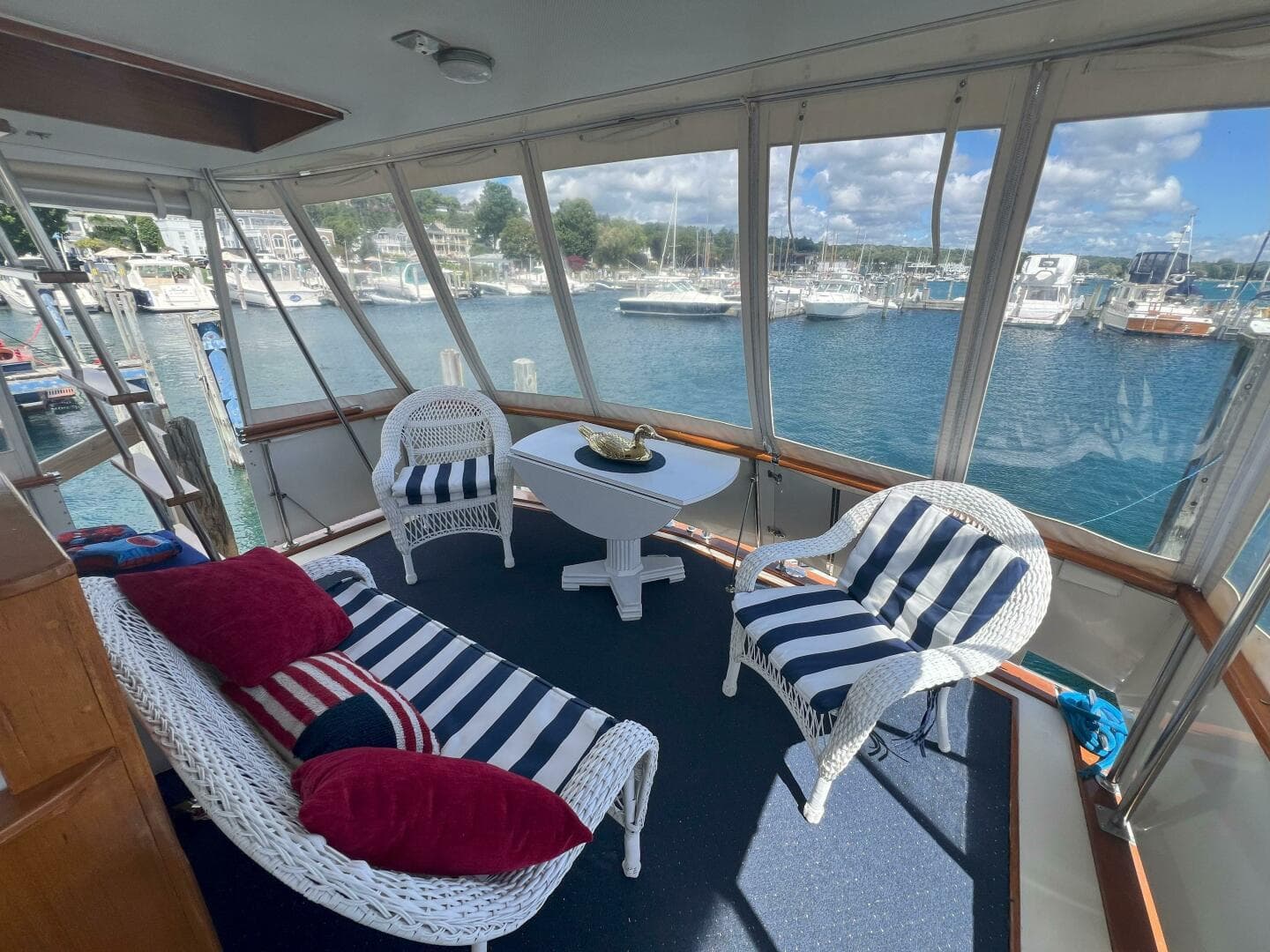 1978 Chris-Craft 410 — photo 15