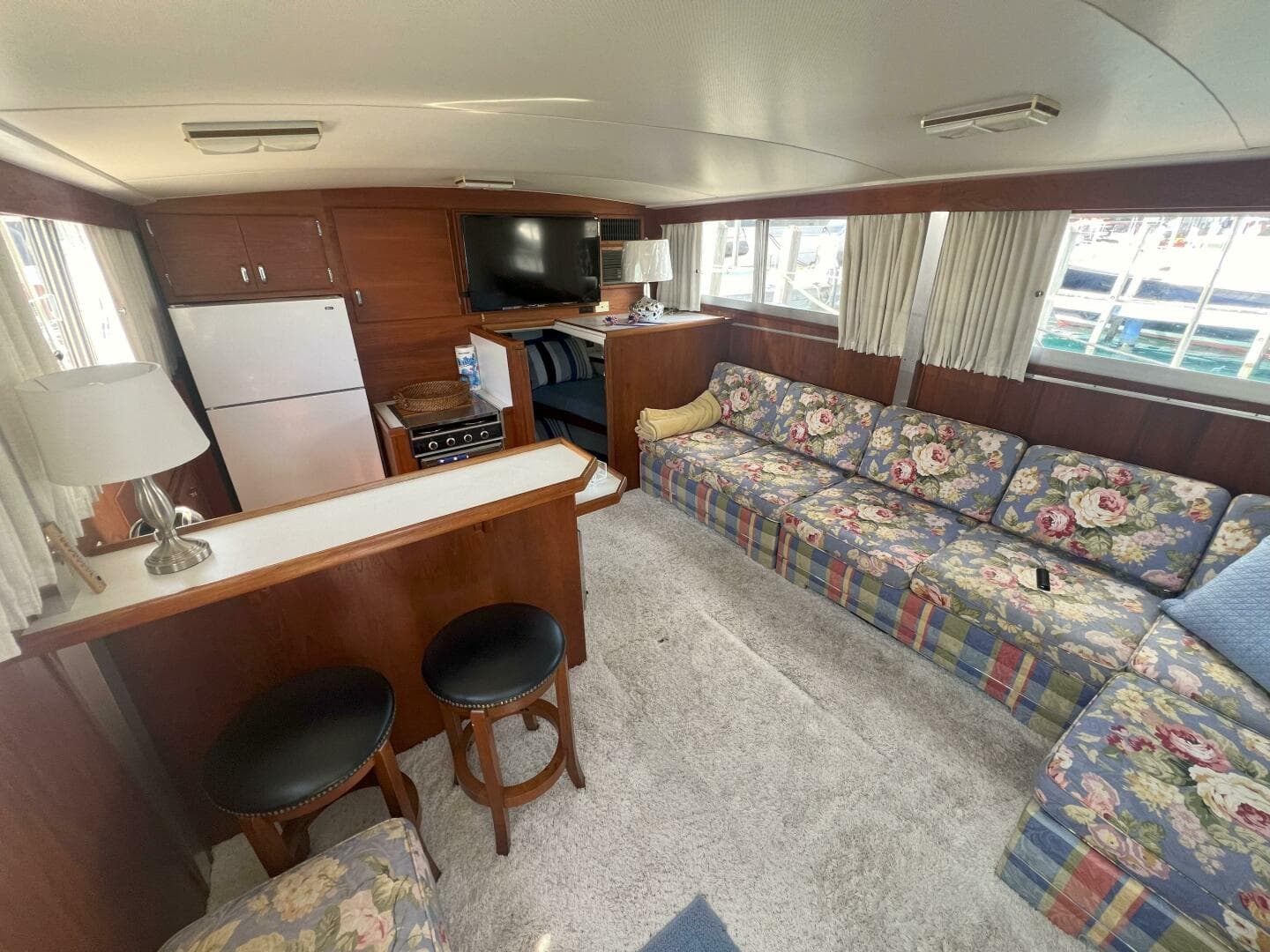 1978 Chris-Craft 410 — photo 4