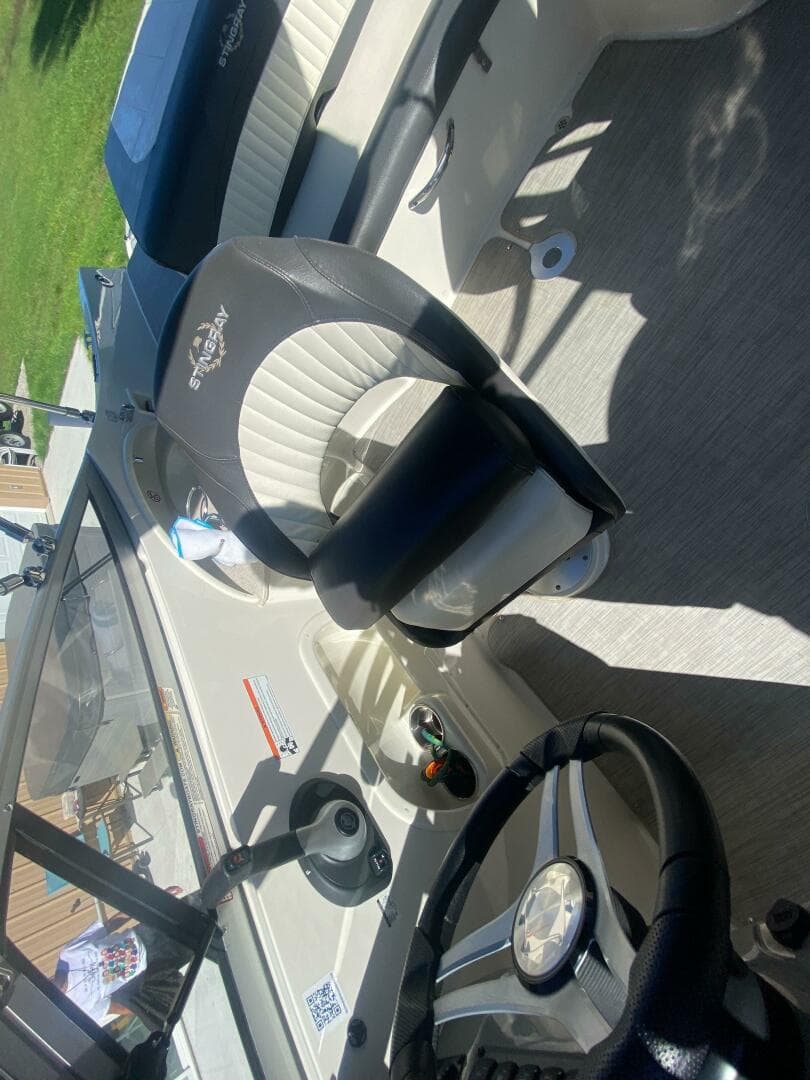 2017 Stingray 21 Stingray — photo 15